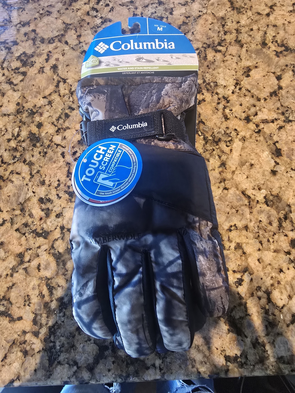 Columbia Touchscreen Winter Gloves in Black and Gray Camo